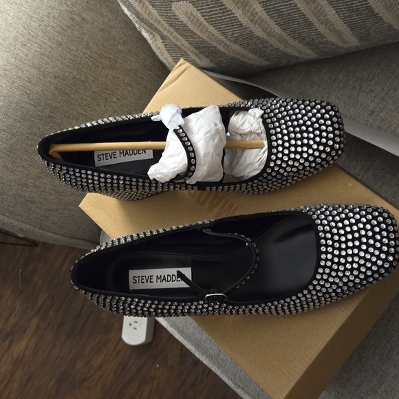 NWT Steve Madden Black Rhinstones Shoes - Picture 7 of 9